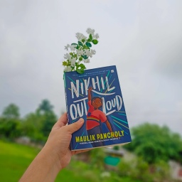 Book Review: Nikhil Out Loud by Maulik Pancholy
